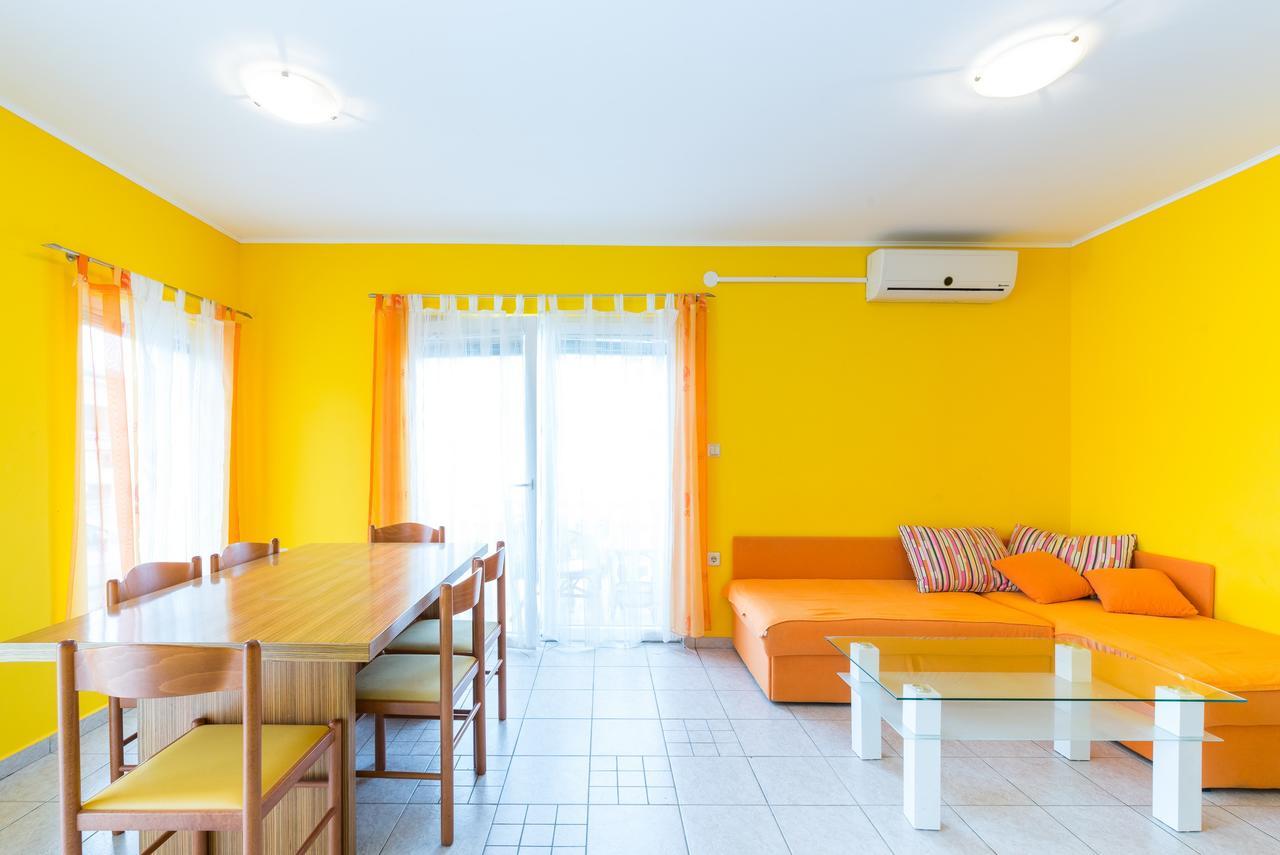 Apartments Mahnet Vir Luaran gambar