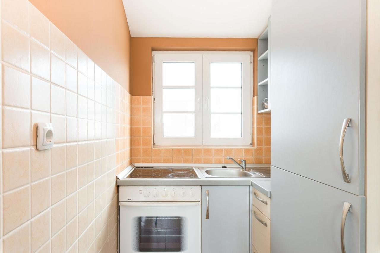 Apartments Mahnet Vir Bilik gambar